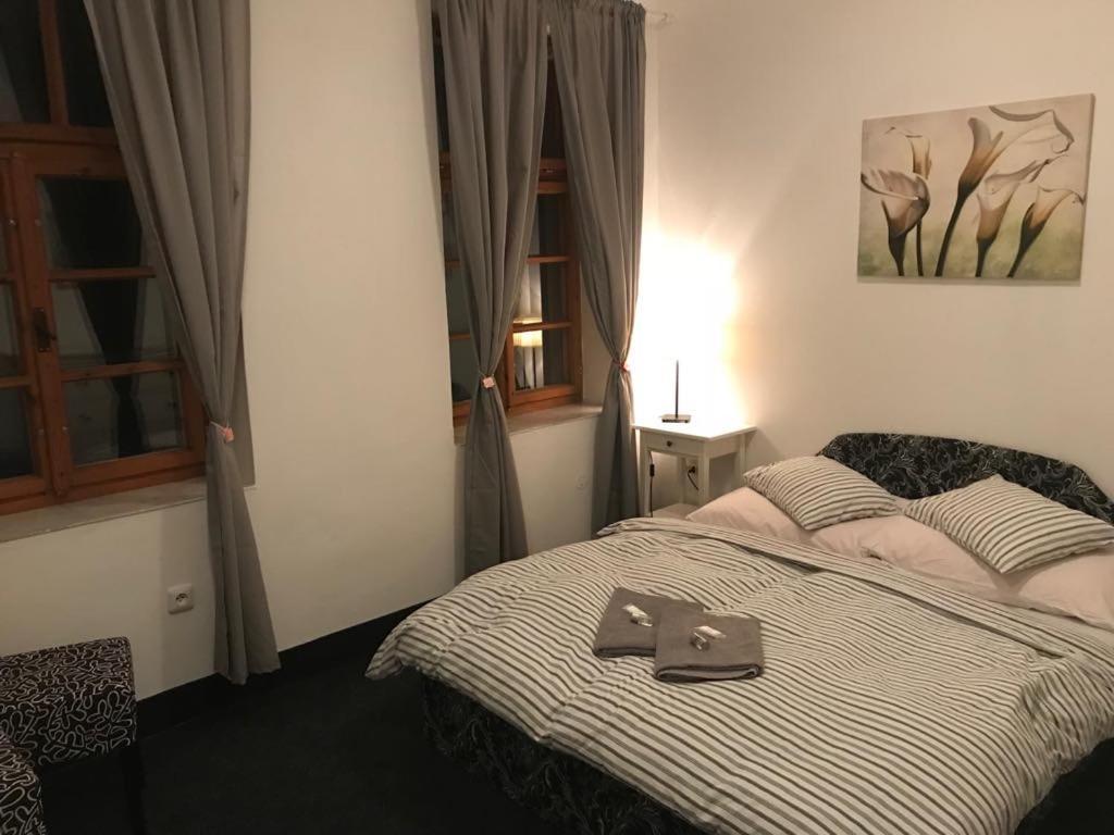 Penzion Restaurace U Helferu Libun Luaran gambar
