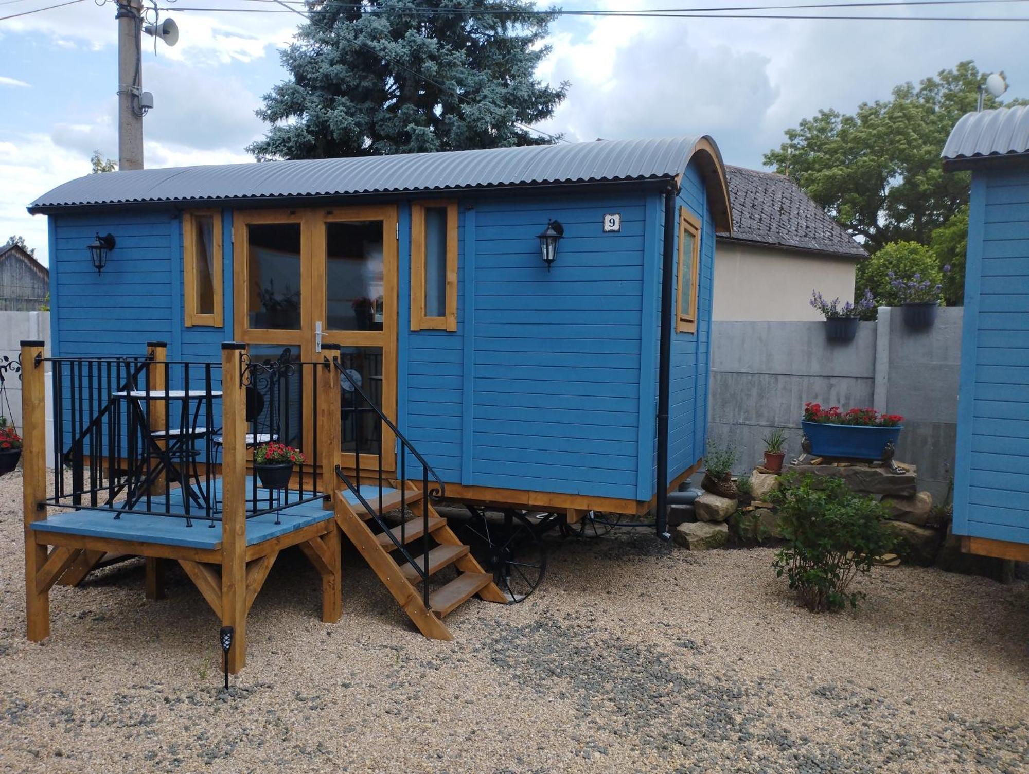 Penzion Restaurace U Helferu Libun Luaran gambar